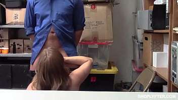 Thief With Curves Gets Punished By Cop
