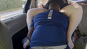 Woman Offers Oral Sex As Payment To Taxi Driver, Receives Pleasure In Return