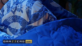 Eliza Ibarra & Seth Gamble – A Sinful Delight – Brazzers