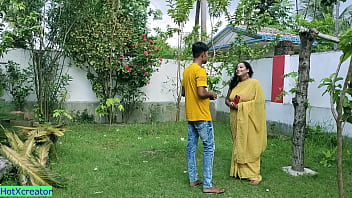 Indian Woman’s Secret Encounter With A Stranger!