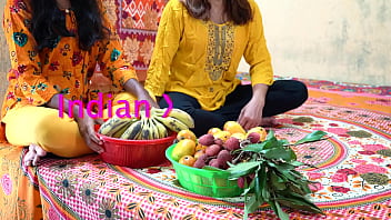 Indian Stepmom And Stepdaughter Romance In Hindi