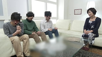 貞くんが初体験を人妻熟女・堀美也子と情熱的な筆下ろし性交