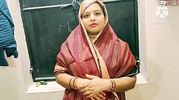 Indian Housewife Seduces Neighbor’s Young Boy