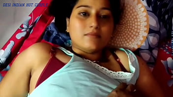भारतीय भाभी के साथ रोमांचक पल हिंदी आवाज में