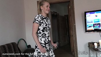 18-year-old Jete Stretches Tight With A Thick Glass Toy Before Teasing Herself With Eager Fingers