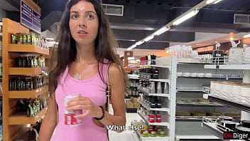 Public Supermarket Cumwalk – Naughty Outdoor Facial & Blowjob Fun