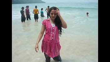 Hot Desi Girl Showing Off Everything In Steamy .mp4