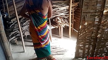Hot Desi Village Bhabi Gets Wild Outdoors With Her Lover – Full Steamy Action By Localsex31