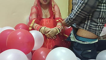 Desi Dulhan Ki Pehli Raat: Pati Ne Diya Gehri Chudai Ka Anand