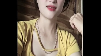 Sultry Vietnamese Melodies That Make You Move