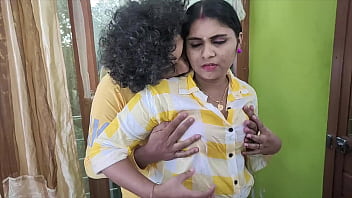 Shy Desi Beauty’s Steamy First-time Video Call Fantasy