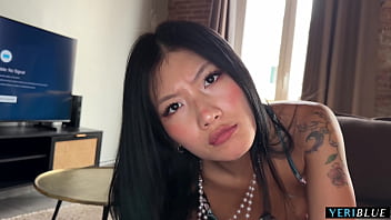 Caught His Stepsister Sending Spicy Pics