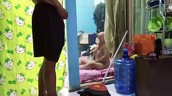 Mainin Kakak Ipar Yang Lagi Asyik Sendiri