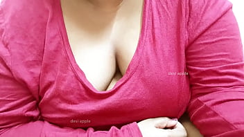 Curvy Asian Bhabhi Showing Off Her Natural, Tempting Tits