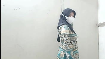 Menggoda Istri Tetangga Di Saat Suaminya Sedang Kerja
