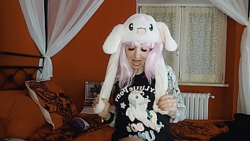 Innocent 18-year-old Cutie Learns The Art Of Deep Throat Pleasure